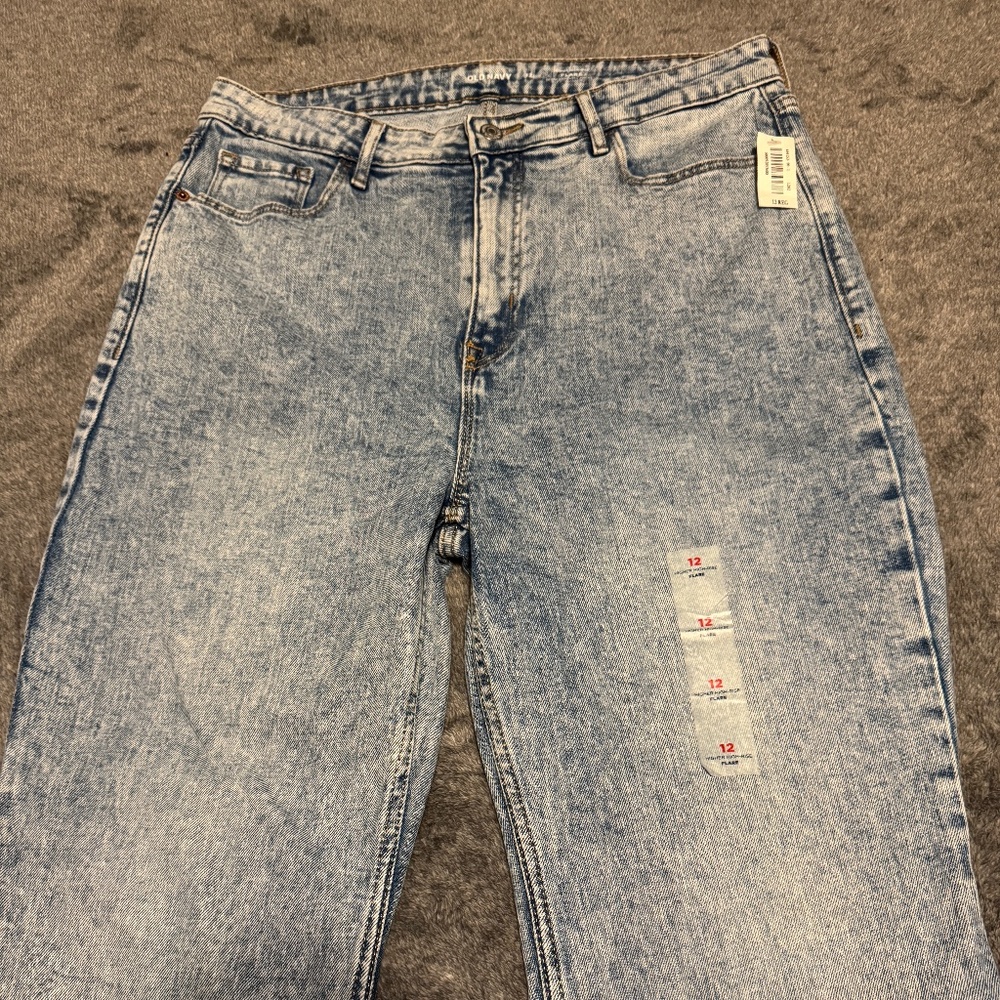 Old Navy Higher High-Rise Flare Nicky Jean Raw Hem Size 12 NEW